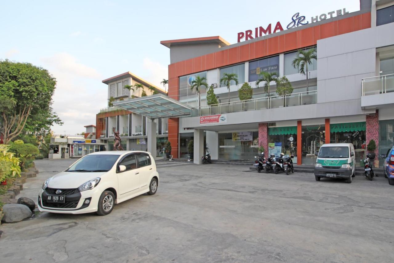 Reddoorz Premium Near Sleman City Hall Yogyakarta Eksteriør billede