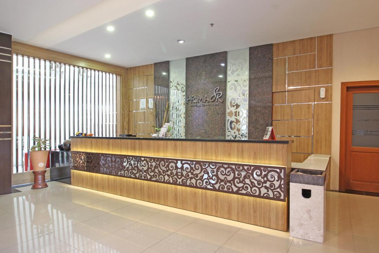 Reddoorz Premium Near Sleman City Hall Yogyakarta Eksteriør billede