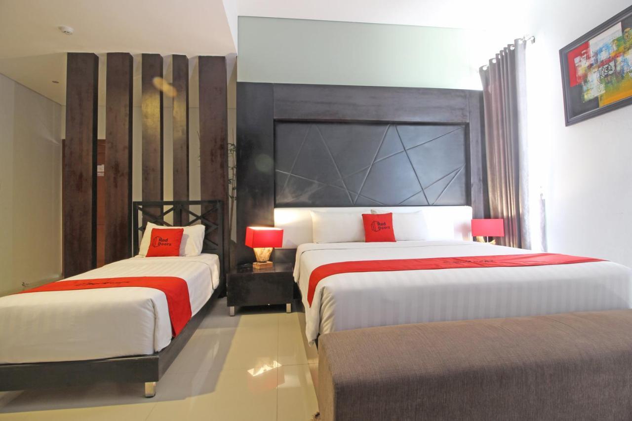 Reddoorz Premium Near Sleman City Hall Yogyakarta Eksteriør billede